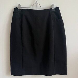 H&M Black Pencil Skirt in Size Medium